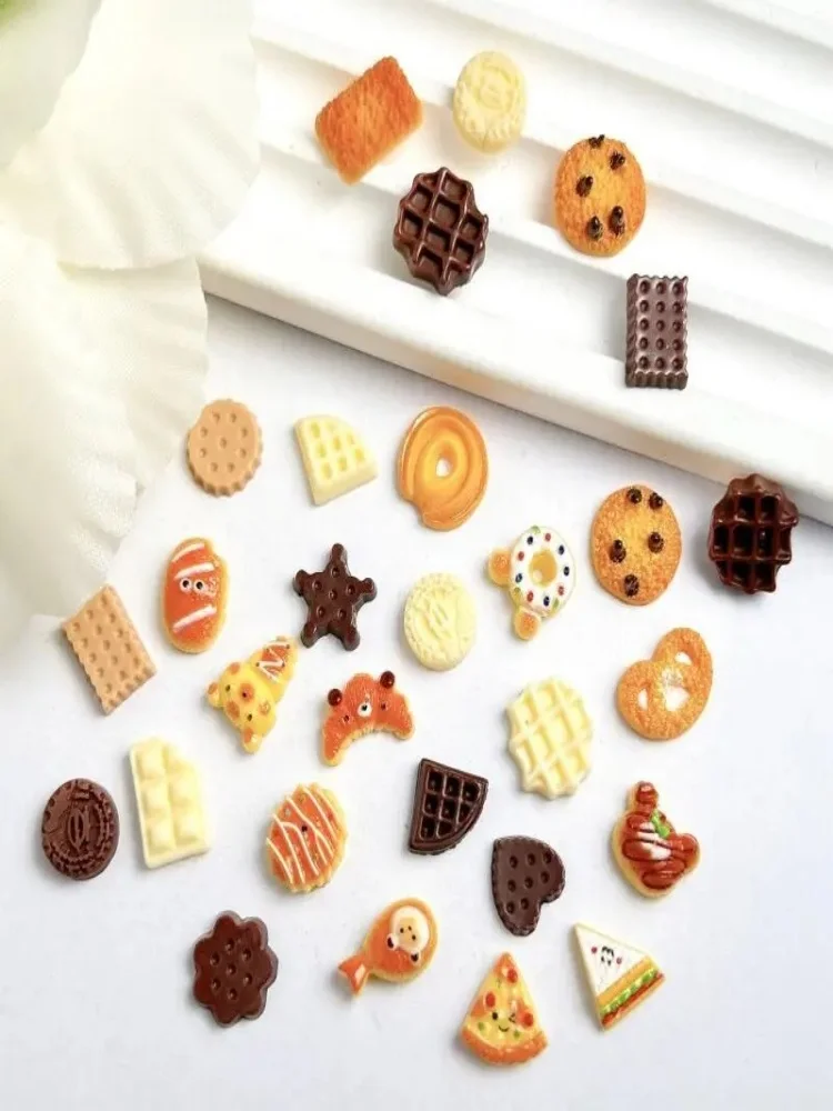 Ours créatif crème glacée chocolat Nail Art accessoires mignon simulé sourire Sandwich étoile Biscuit Dessert ongles breloques bricolage ongles