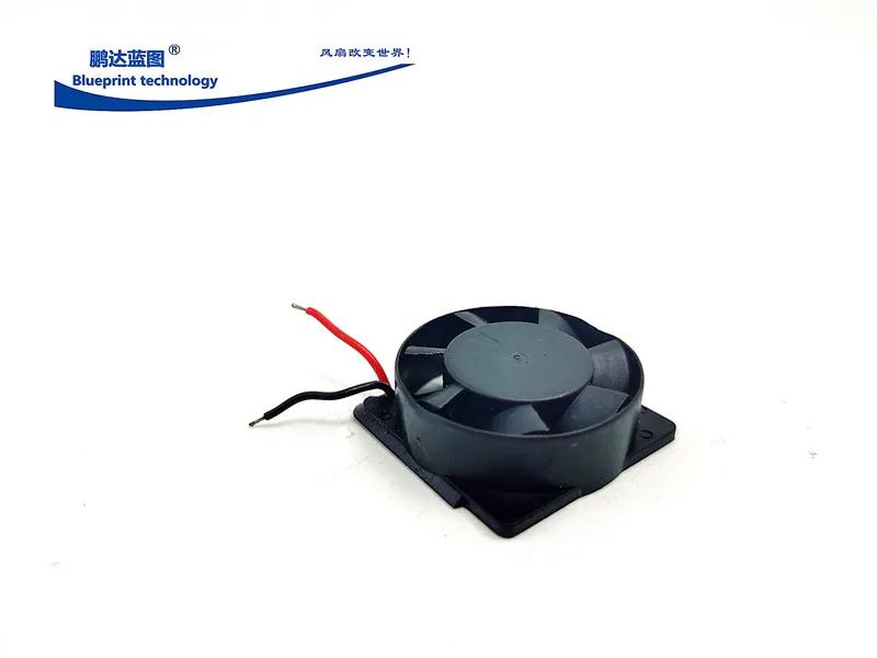 Pengda Blueprint's new 3010 high rotation 30*31*10MM hydraulic bearing 12V large air volume cooling fan