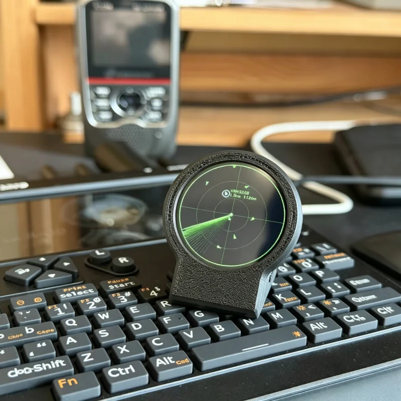 USB-C Deskradar Live ADS-B Flight Tracker Gadget with Sonar Grid Screen With 3D Printed Case Aviation Desk Decor Ornament Gift - view 2
