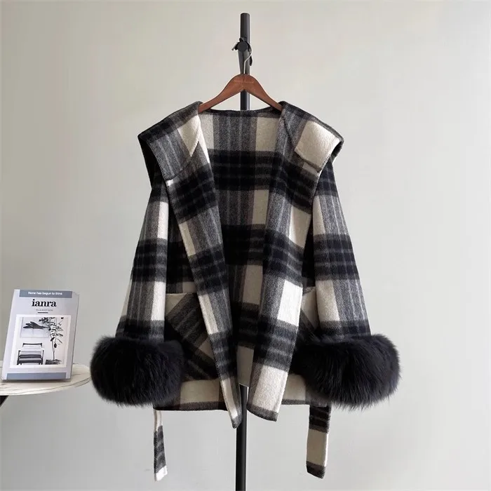 เสื้อคลุมลายสก็อตขนฟ็อกซ์ 25Ss รุ่นใหม่ ปี 2025 สไตล์เกาหลี เสื้อแจ็คเก็ตแคชเมียร์สองด้านสำหรับผู้หญิง ฤดูหนาว