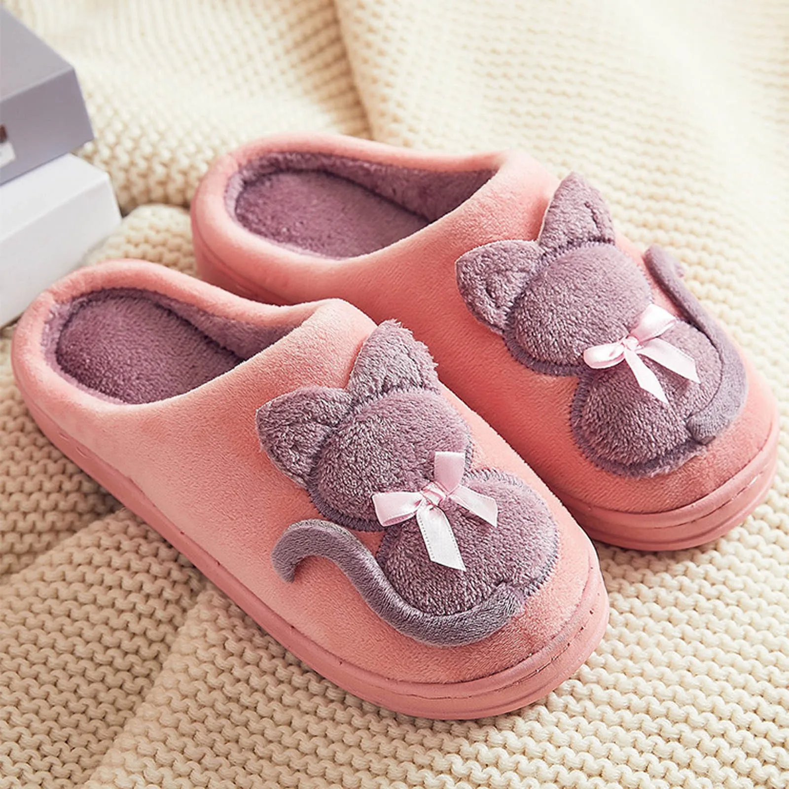 Women Cotton Slippers Cute Cat Slippers Ladies Thick Sole Solid Indoor Shoes Autumn Winter Home Slippers Warm Leisure Shoes