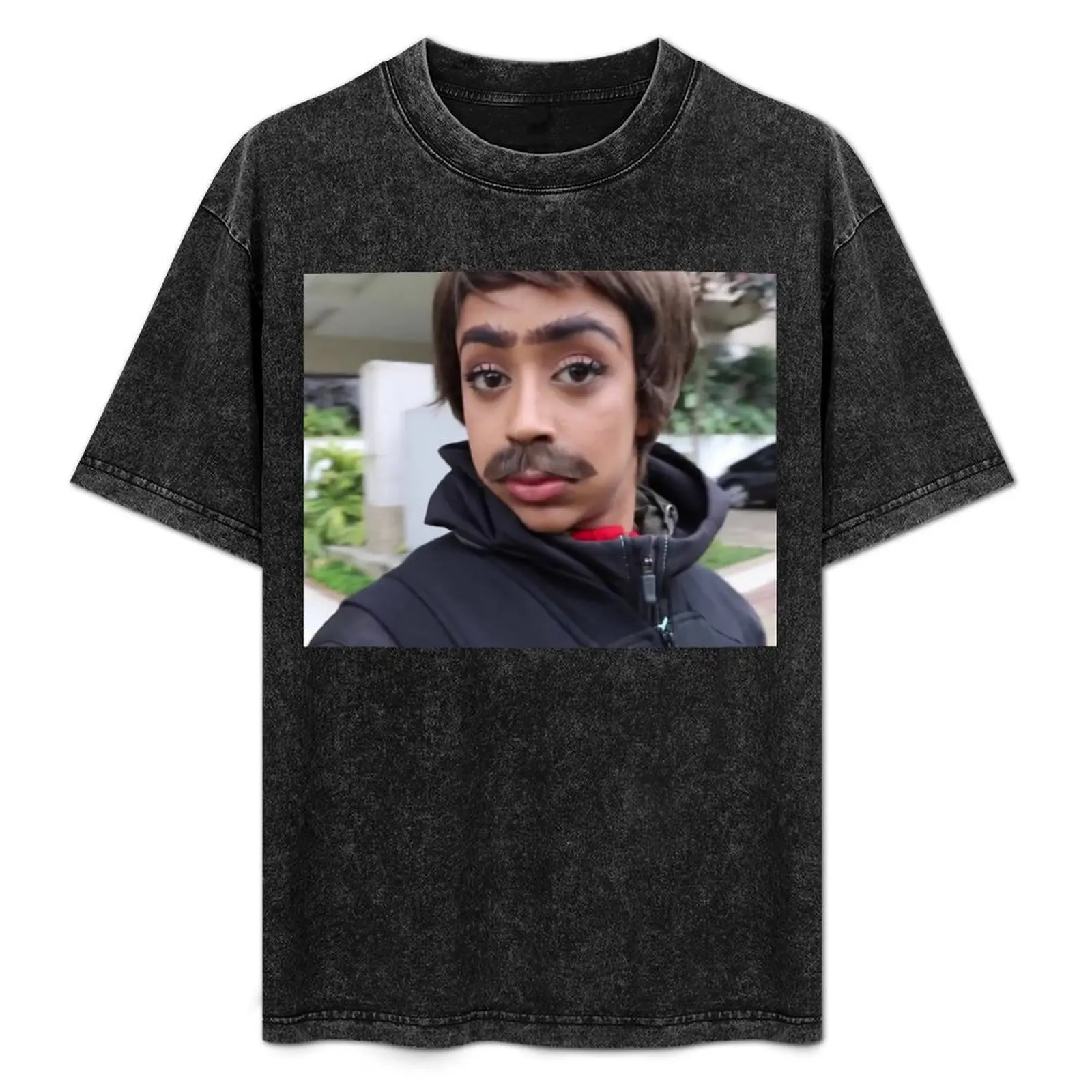 

Liza Koshy T-Shirt man tshirt t shirts for man pack cotton t shirt man plain t shirts for graphic tees T-Shirt