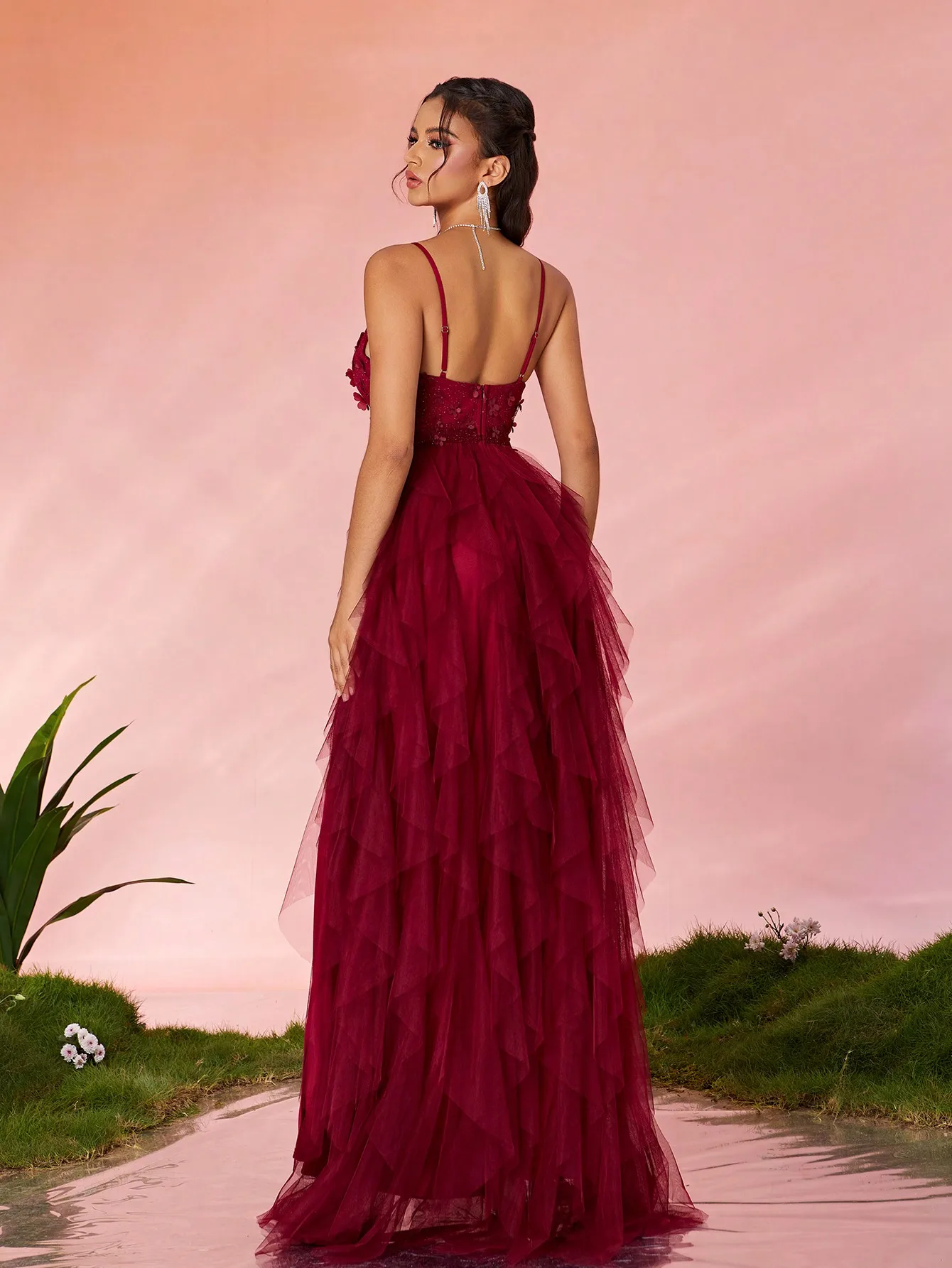 V-neck sexy three-dimensional embroidery bar, spliced three-dimensional mesh lotus leaf dress, big split long dress