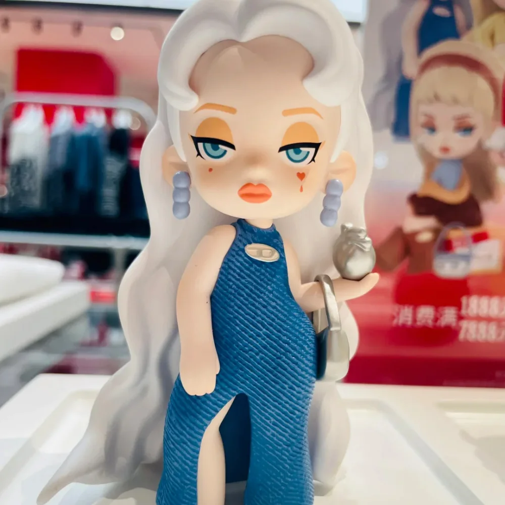 Dolores Blind Box Anime Action Figure Cute 2023 Autumn and Winter Collection Presentation Limited Mystery Box Doll Girl Gift Toy