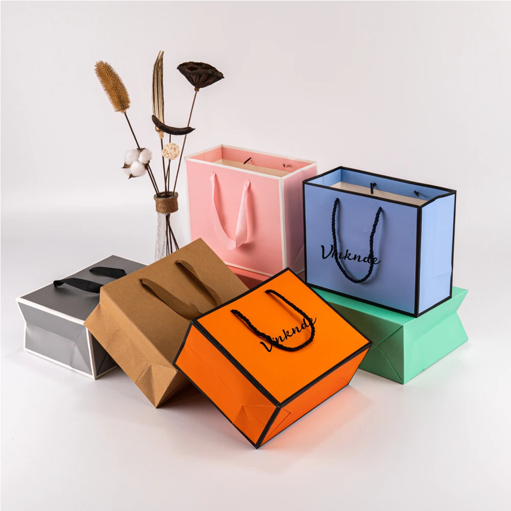 

Роскошный магазин белой одежды с логотипом на заказ, розничная бумажная упаковка, большая сумка для свадебной вечеринки, сувениры для свадебного душа, подарочный органайзер, сумка