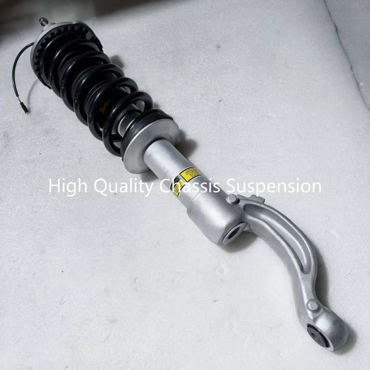 

High Quality 4x Front Rear Shock Strut Assys w/electric For Maserati Quattroporte M156 AWD 670030332, 670007140, 06700303320