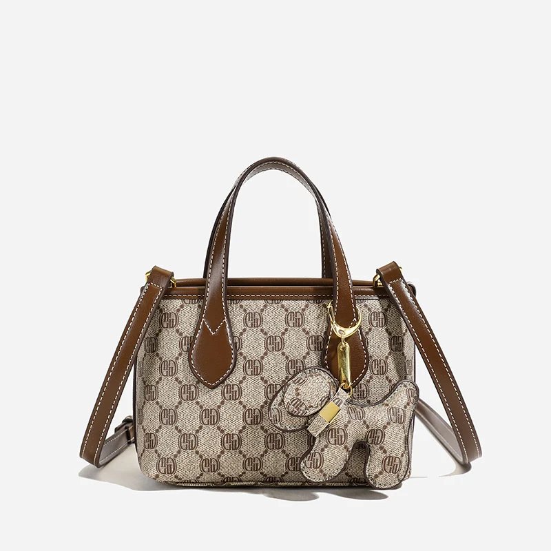 

Сумка для подгузников в стиле Superstar: женская роскошная кожаная сумка-тоут, винтажная сумка через плечо, минималистичная дизайнерская модель, большая вместимость, стильная.