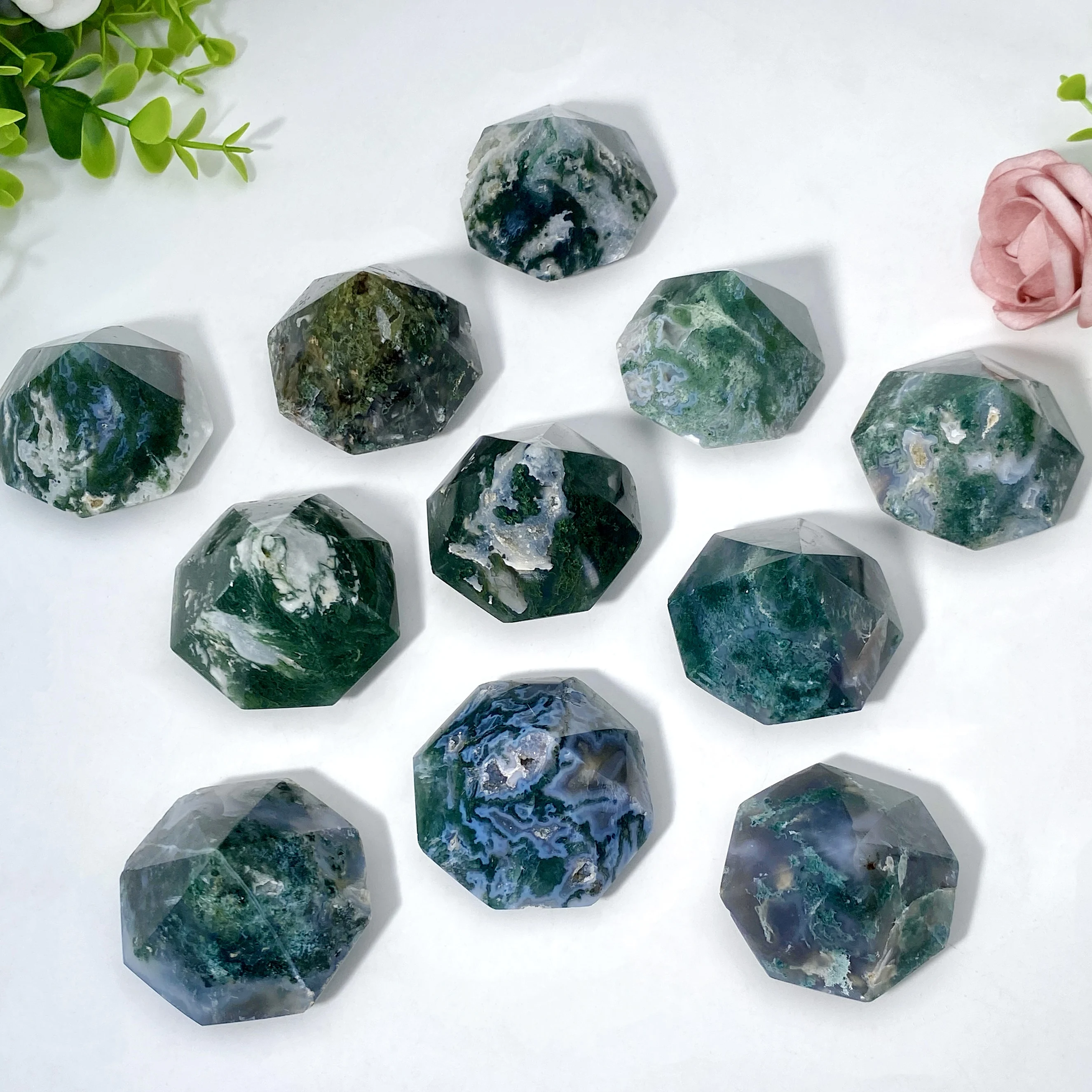 Random 1PC High Quality Moss Agate Diamond Decoration Natural Crystal Raw Stone, Birthday Gift, Scene Decoration.