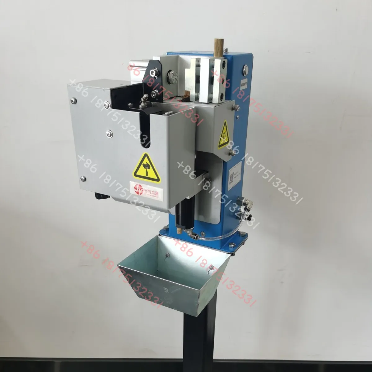 

Trinitycleaningg un shearing wire oil inj ection welding automatic cleaning gu n station is suitable for various typesofwelding