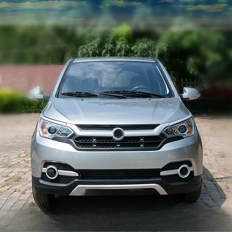 Four-wheeled car pick-up and drop-off battery car passenger operation four-wheeled electric bus