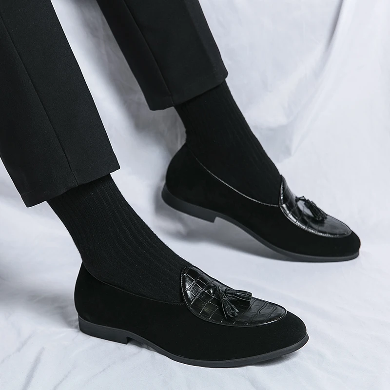 New Men Casual Shoes Thick Soled Leather Loafers Business Office Shoes Shallow Mouthed Moccasins Comfortable Slip on Tassel Shoe