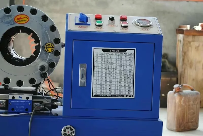 Distributor BNT68 hydraulic pipe crimping tool up to 2" 4 wires