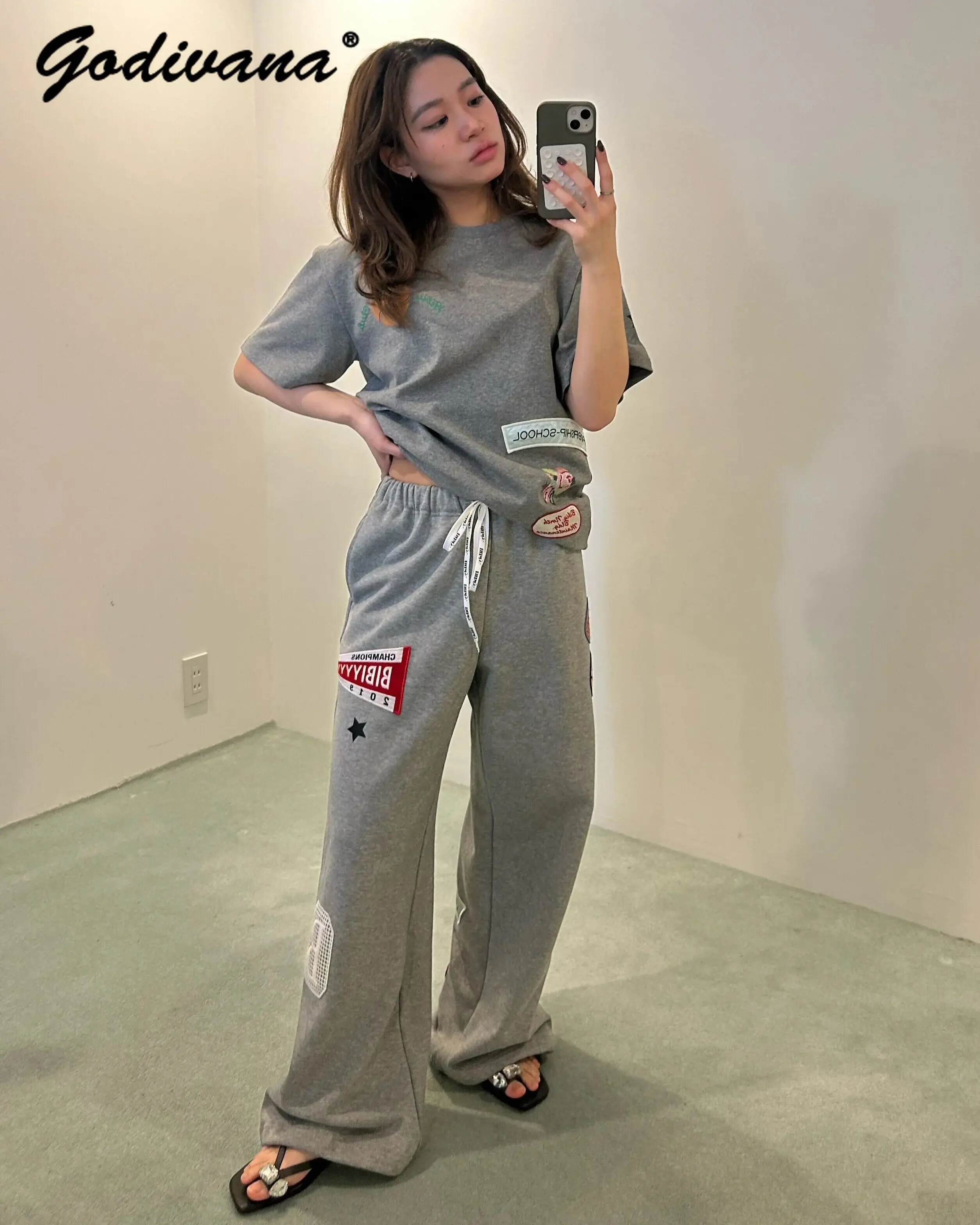 Japanese Style Badge Embroidery Round Neck Loose Short-sleeved T-shirt Graffiti Patched Sweatpants Wide-leg Pants Casual Outfits