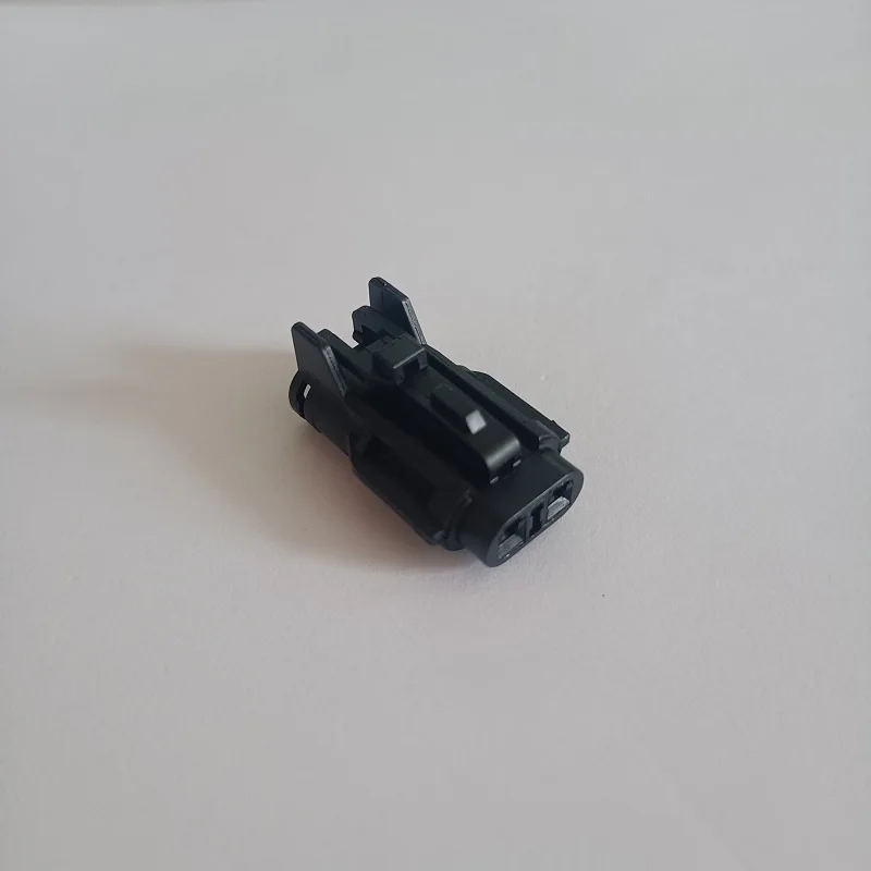 7123-1424-30 YAZAKI Connector Terminal Car Connector Original Genuine