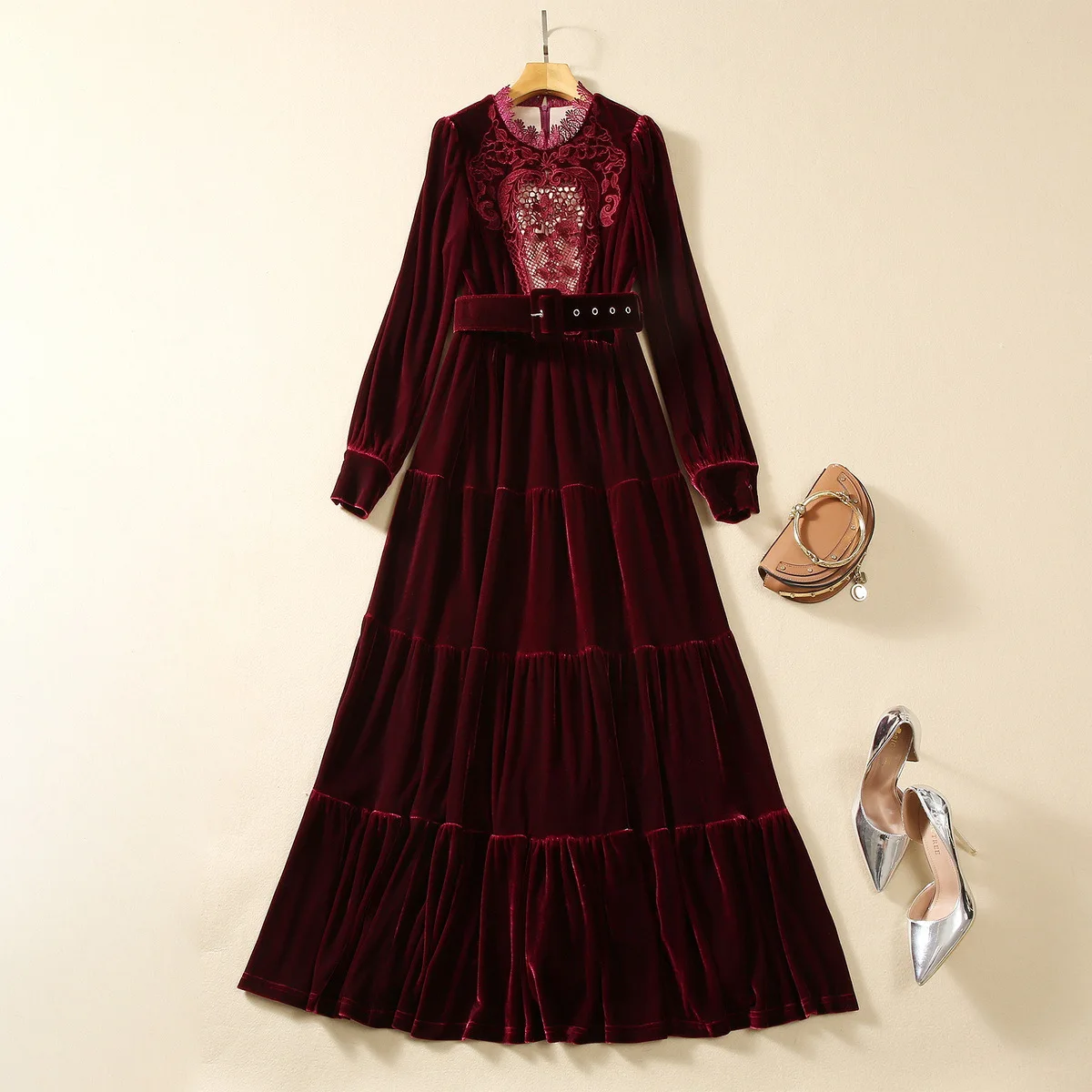 

European and American women's dress 2023 winter new Stand collar Long sleeve hollow embroidery fashion Velvet pleated dress XXL