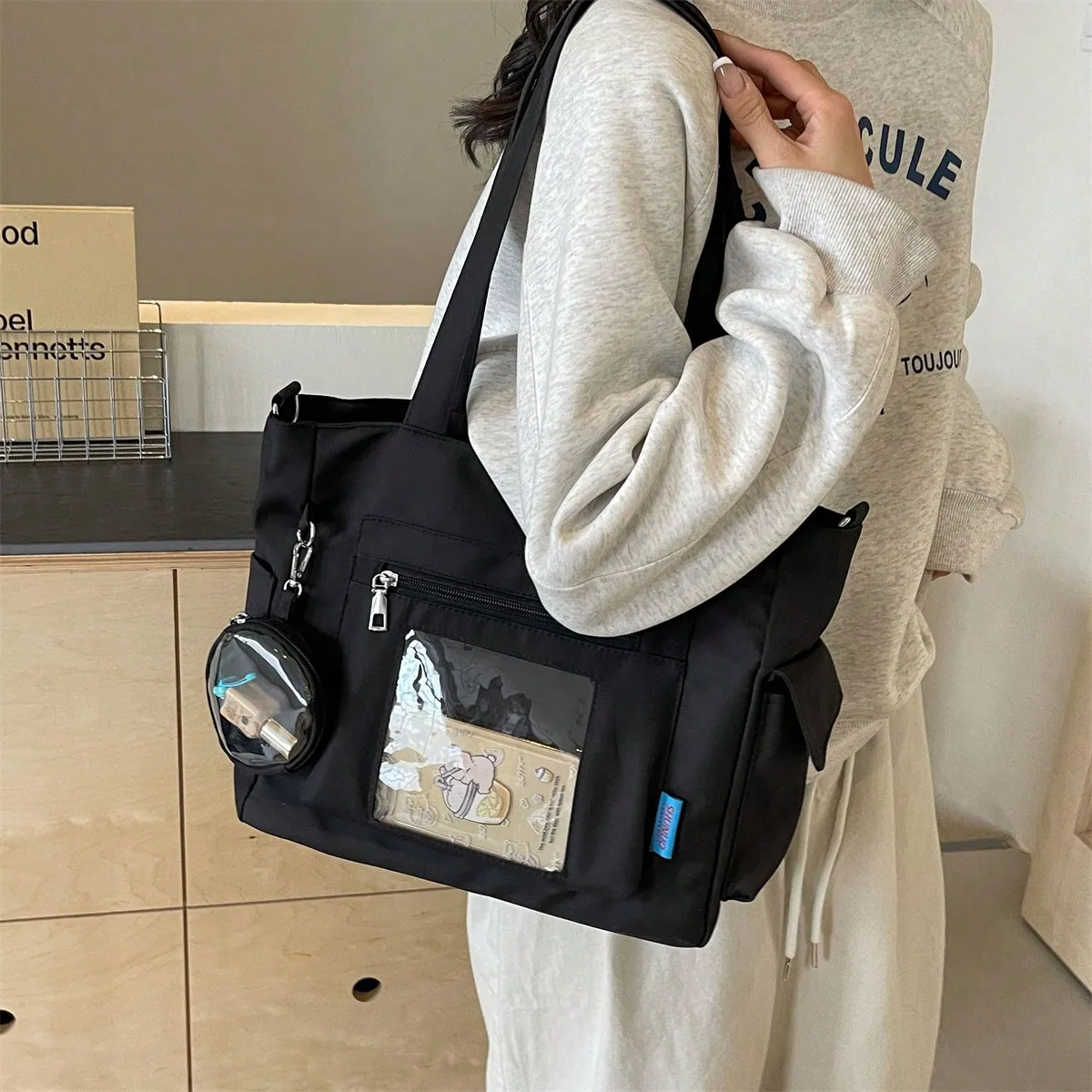 

Transparent Pocket Design, Large Capacity Tote Bag With Coin Purse, New Korean College Style Multi-Pocket Backpack, Multifunctional Casual Sling Bag, Mid Capacity Canvas Bag, Transparent PVC Pocket Pain Relief Bag Middle School, Street Style And Japanese