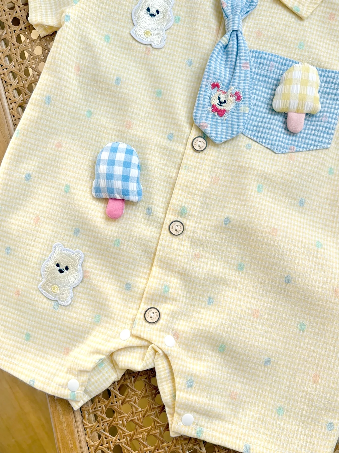 Niedliches, verziertes Einteiler-Kleid für Babymädchen, Frühling/Sommer, mit Kragen und Druckknöpfen, 0–12 Monate, für alltägliche Ausflüge – Detail 8