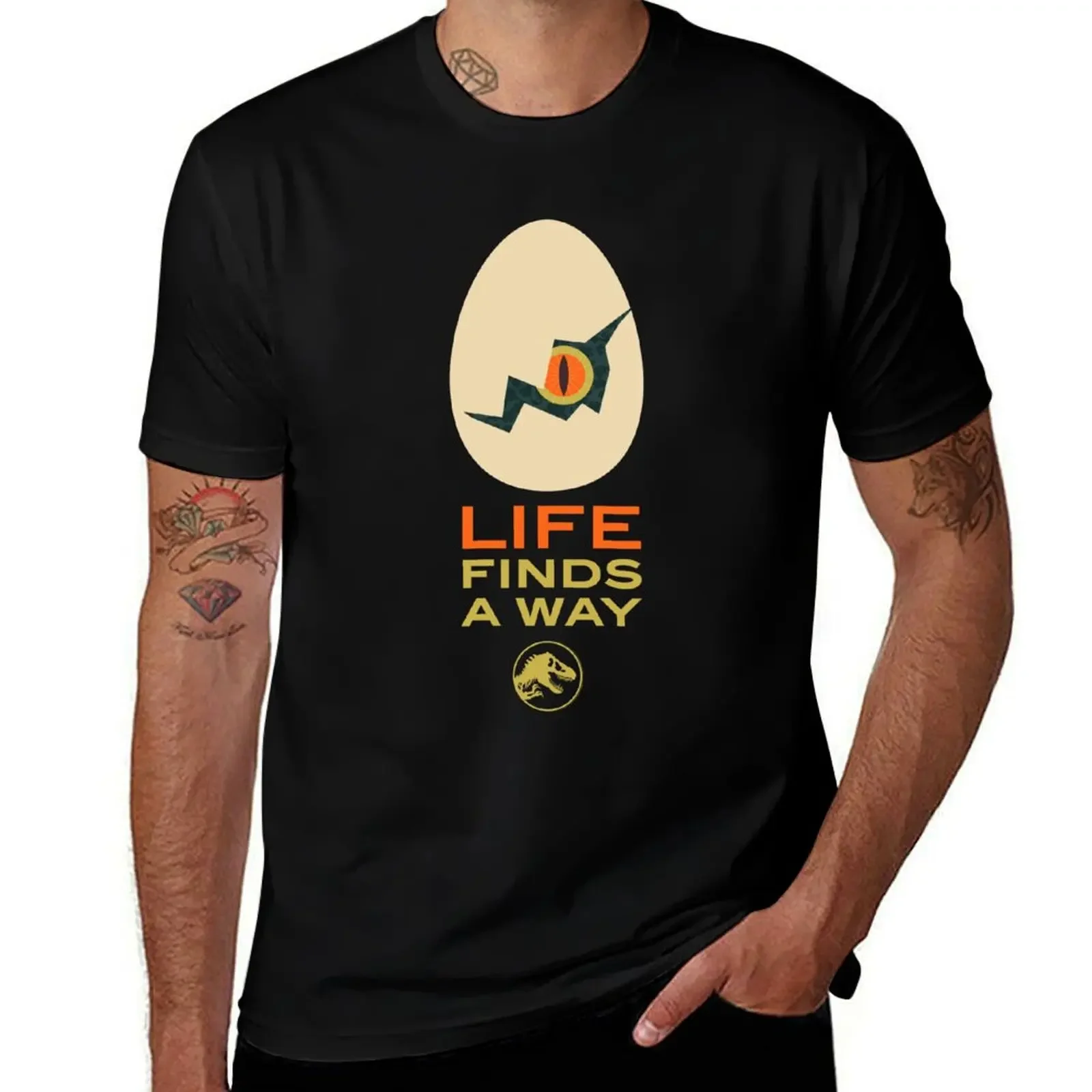 Jurassic Park Life Finds A Way Retro Mid-Century Raptor Egg Poster T-Shirt graphic tee shirt oversized t shirt Men's t-shirts