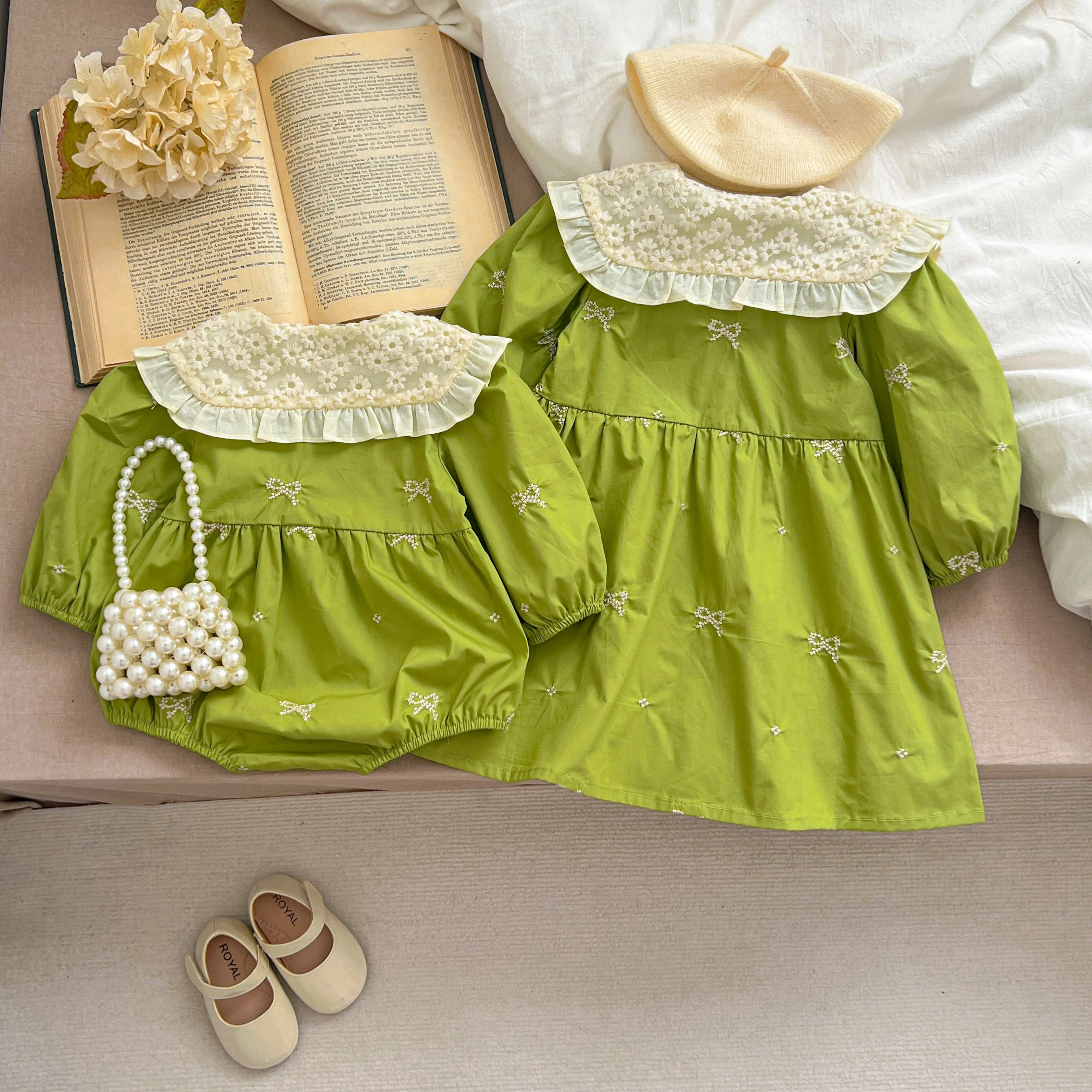 Schwestern Kleidung Säuglings Baby Mädchen Spitze Kragen Kleid Strampler Kinder Baby Mädchen Gestickte Bogen Prinzessin Kleid Familie Kleidung Strampler – Detail 22