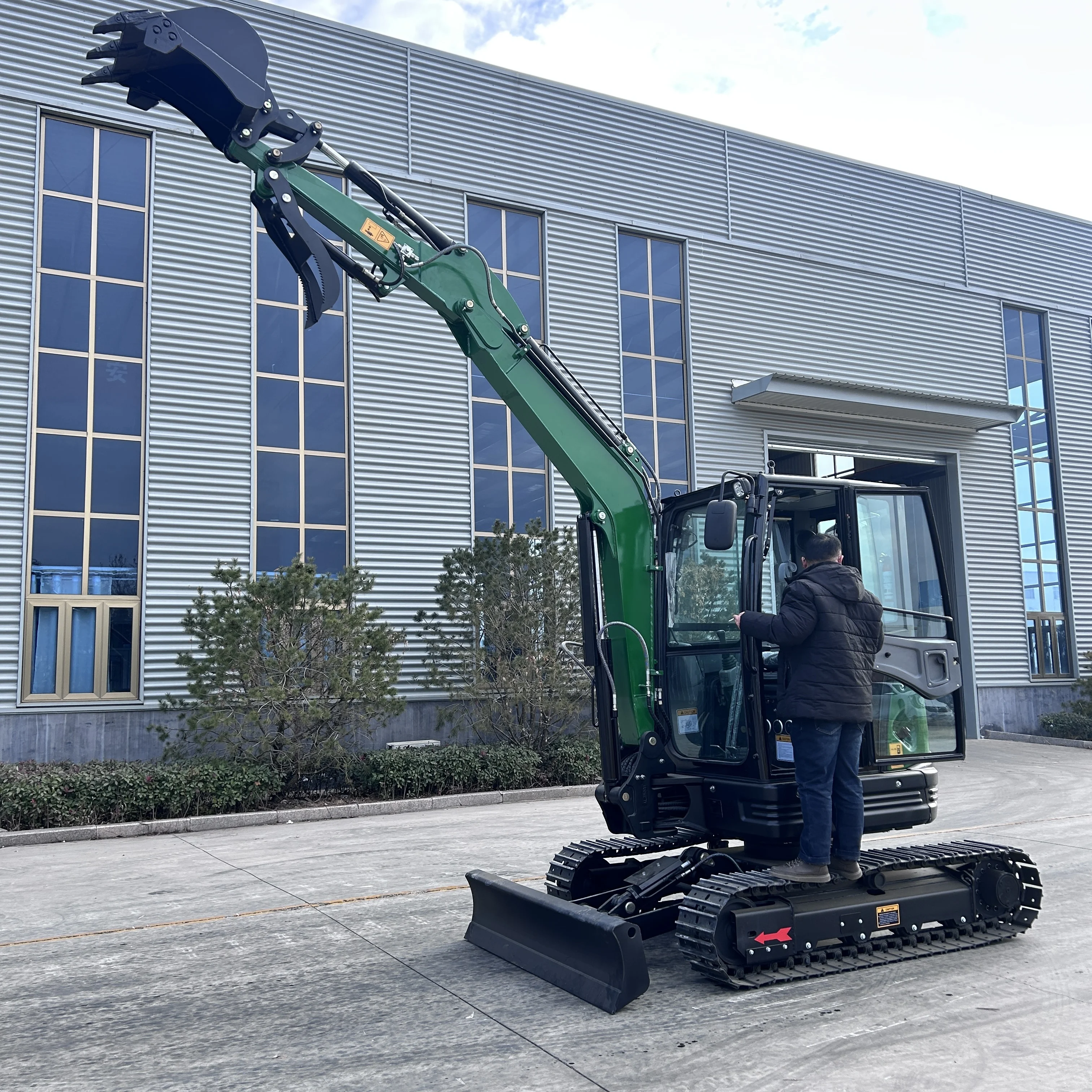 

3.5-ton hydraulic crawler excavator engine suitable for CE certification of mini excavators