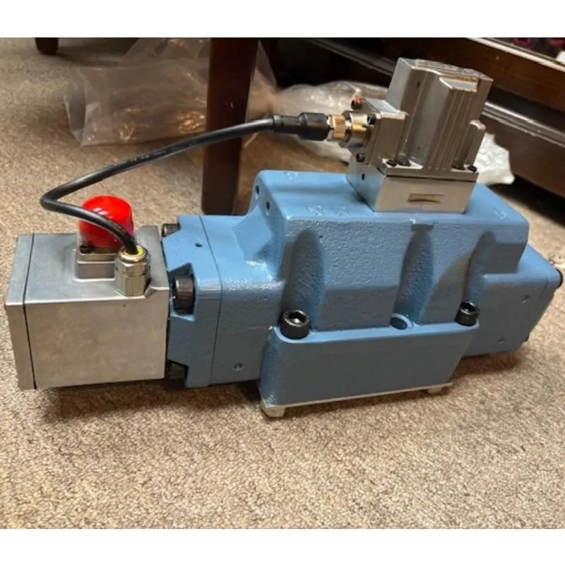 

Factory Direct D664 Series Hydraulic Valve D664E773C D664E1911E D664Z1713F D664E4728 D664Z364D Servo Valve