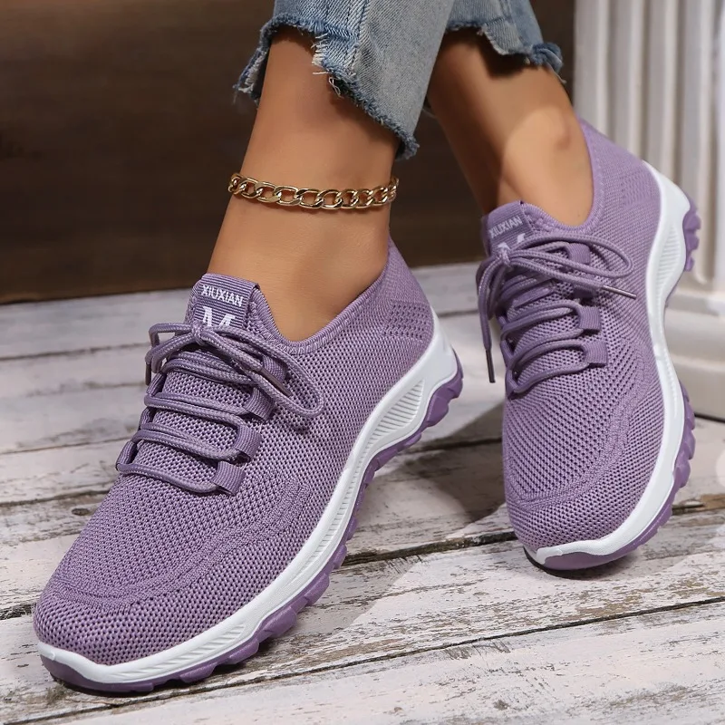 

2025 New Spring Autumn Casual Breathable Women's Fashionable Shoes Plus Size Lightweight Comfortable Flat Bottom Sports Shoes