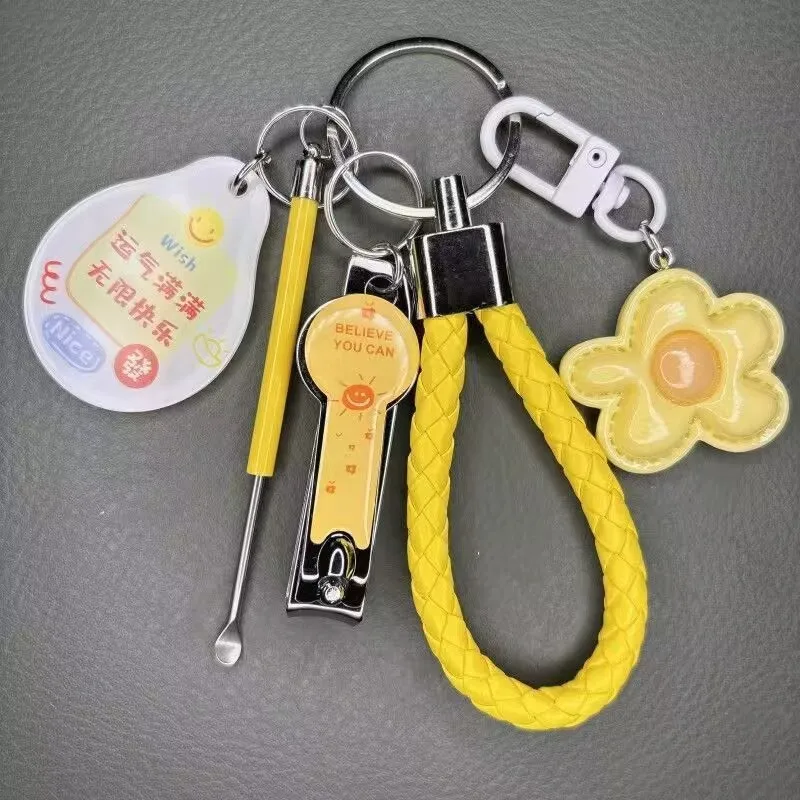 Dopamin-Farbiger Blumen-Schlüsselanhänger Niedlicher Mädchen-Stil Taschenanhänger Zubehör Nagelknipser Ohrenreiniger Schlüsselring Tragbares Set Geschenk – Detail 2