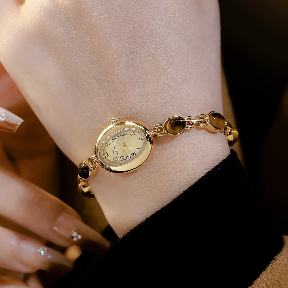 Orologi da donna vintage con quadrante piccolo ovale Bracciale multi tesoro in giada naturale Orologio al quarzo casual di lusso leggero per donna