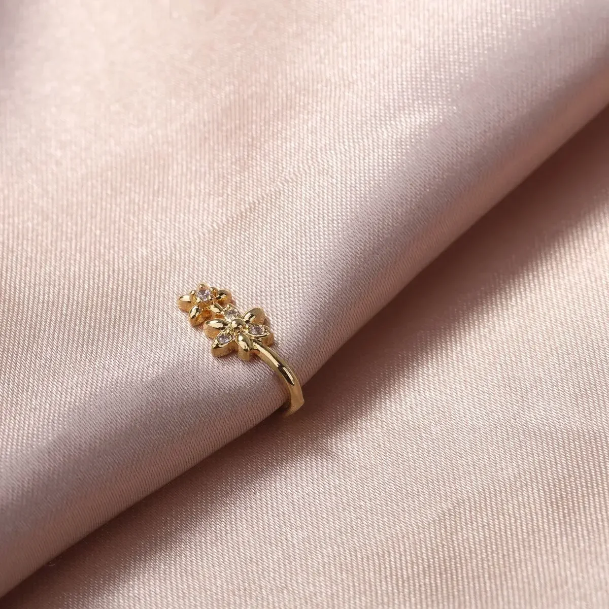 1pc Doppel Blume Charme Kein Piercing Kupfer Intarsien Zirkon U-förmigen Nase Clip Gefälschte Nase Ring Weibliche Kein piercing Piercing Schmuck – Detail 5