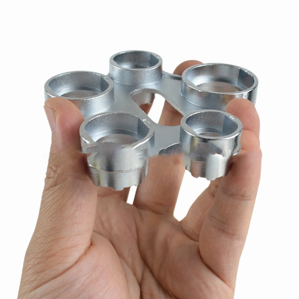 เครื่องมือประแจเติมอากาศขนาดกะทัดรัด ประแจขนาด 10 แสดงเป็นรูปภาพ กุญแจเติมอากาศ การออกแบบตามหลักสรีรศาสตร์ ประสิทธิภาพยาวนาน