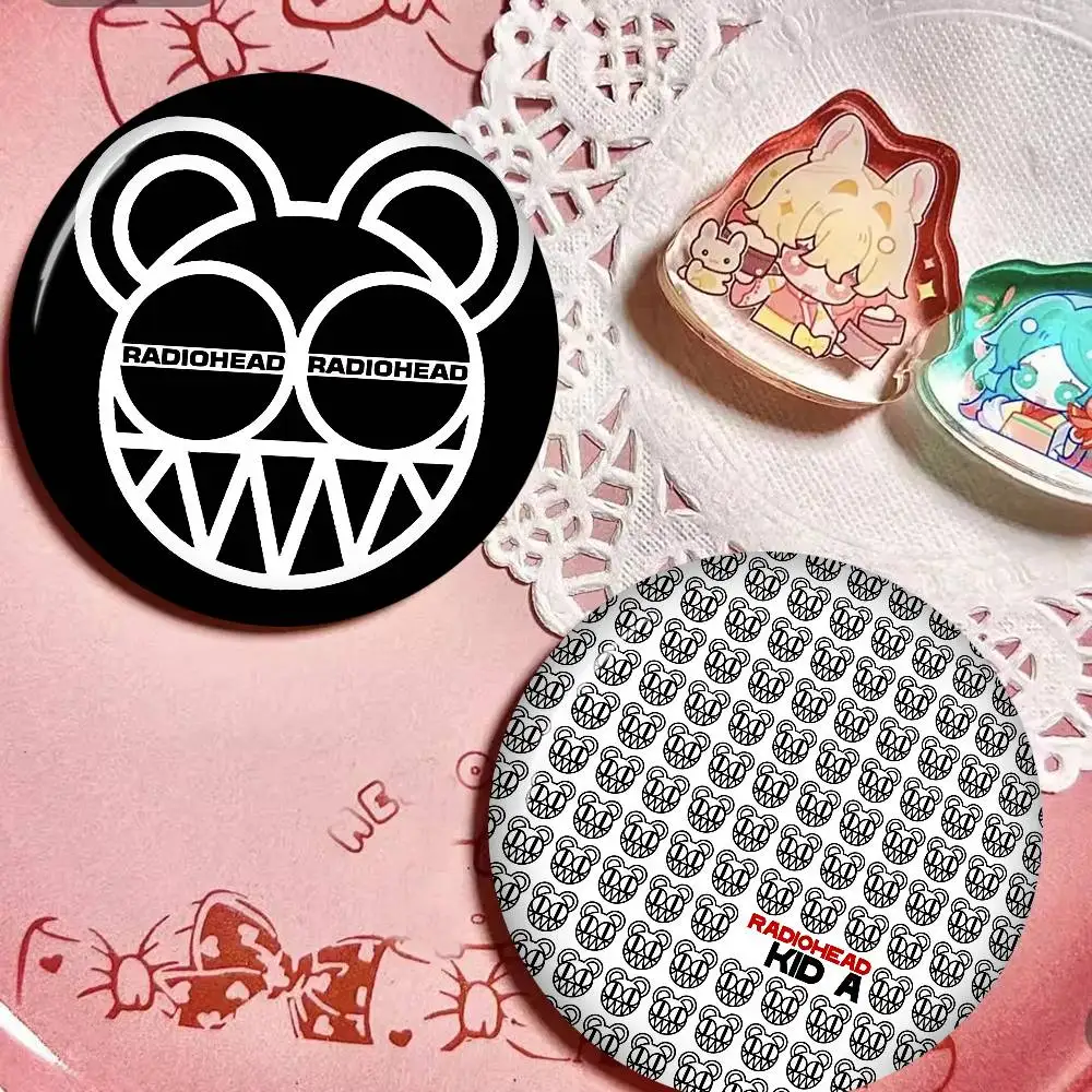 Band R-Radio-headES 58mm Cute Anime Figure Icon Badge Handmade Tinplate Brooch for Backpack Clothes Chest Ornament Gifts