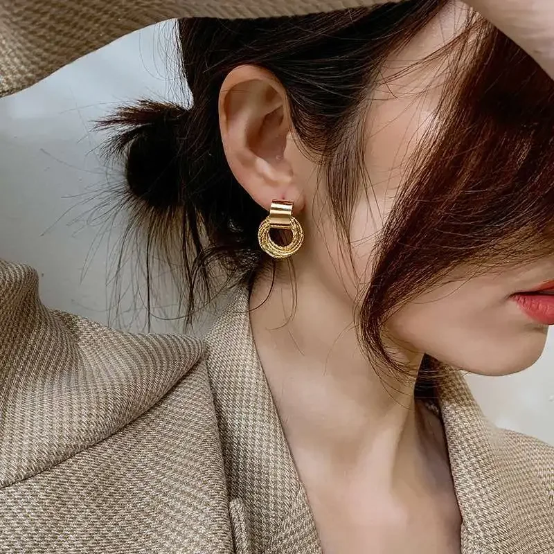 Retro Metal Gold Color Multiple Small Circle Stud Earrings for Women Korean Jewelry Fashion Wedding Party Earrings Jewelry Gift