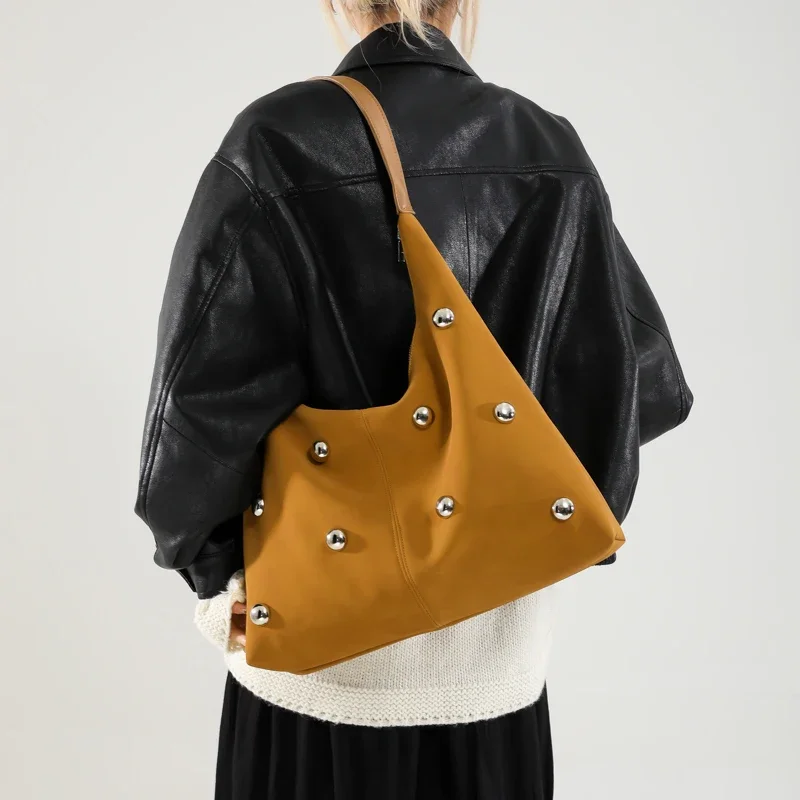 Retro Faux Suede Tote Bags Autumn Winter New Versatile Work Commuting Shoulder Bag Women\'s Vintage Rivet Rhinestones Handbags