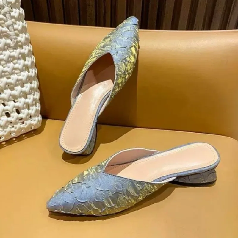 Baotou-Stoffpantoffeln, modische, spitze Zehenpartie, flacher Ausschnitt, weiche Sohle, rutschfeste Blockabsatz-Sandalen