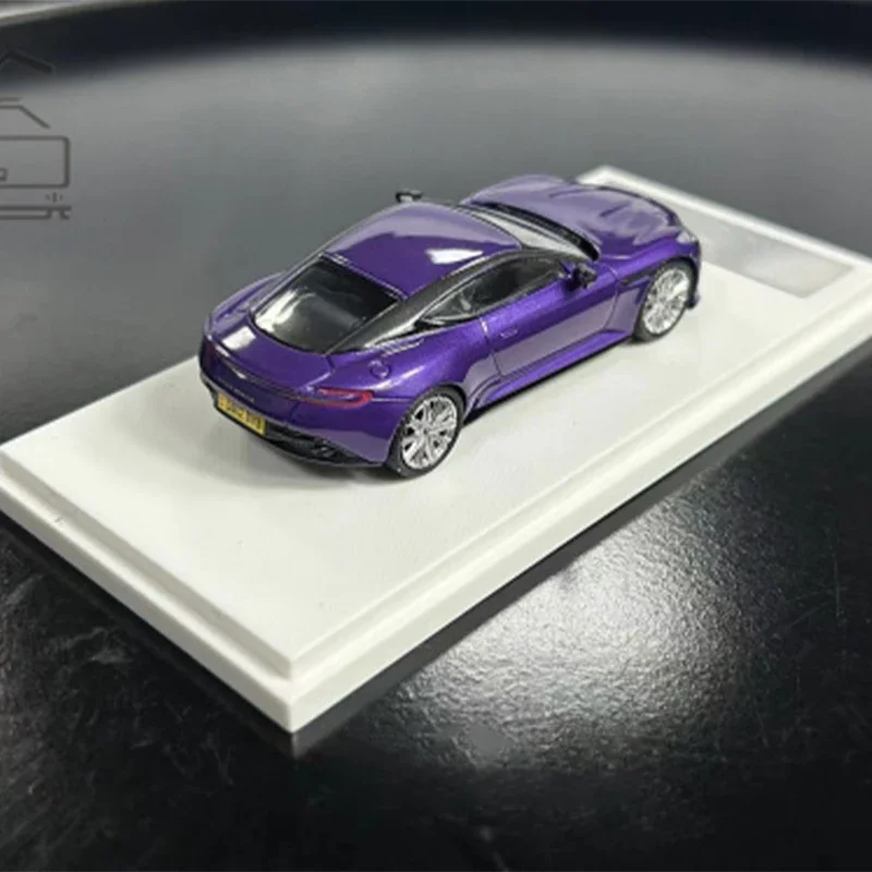 Diecast Original 1:64 Scale Martin DB12 Simulation Alloy Car Model Static Display Collectible Gift Souvenir Toy Decoration