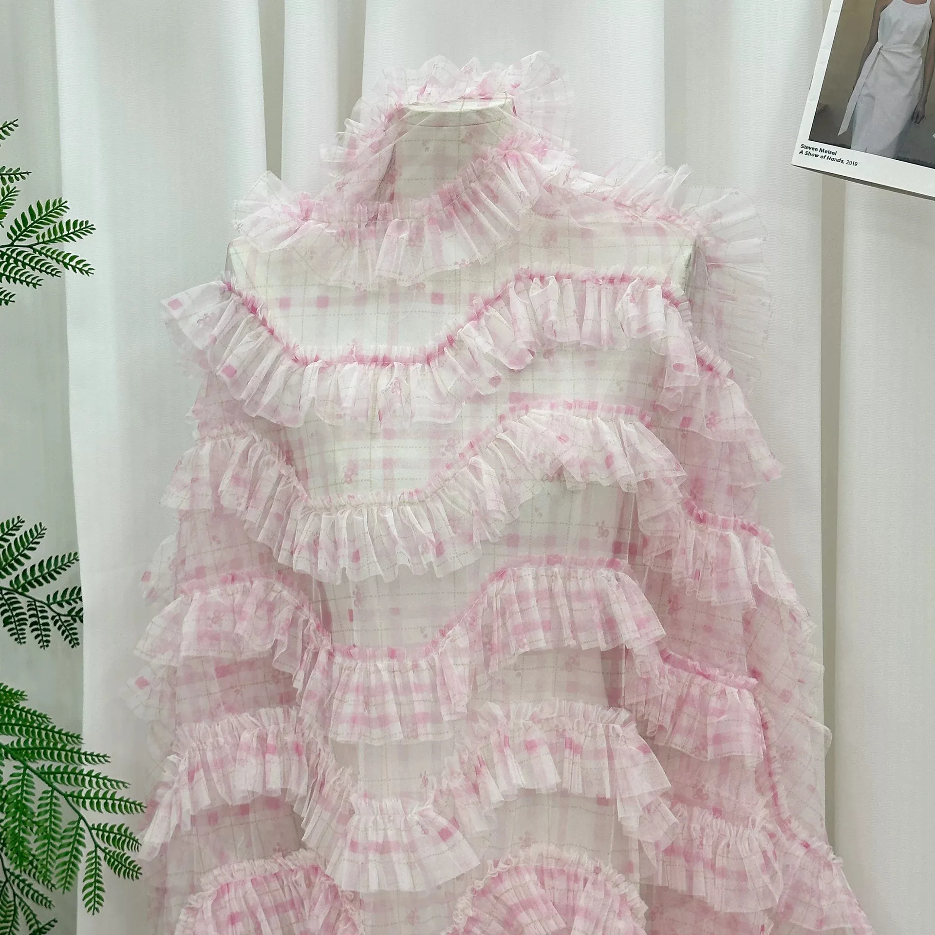 ผ้าตาข่ายปักลายตาราง 1 หลา ผ้า - Embroidery Wedding บทวิจารณ์และราคา