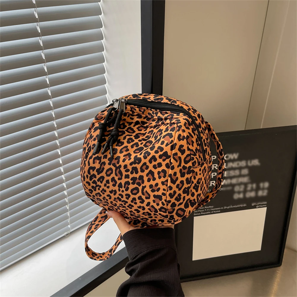 

Leopard Print Crossbody Bag, Women's Fashionable and Versatile Shoulder Bag, Casual Commuting Bag, Large Capacity Shell Bag