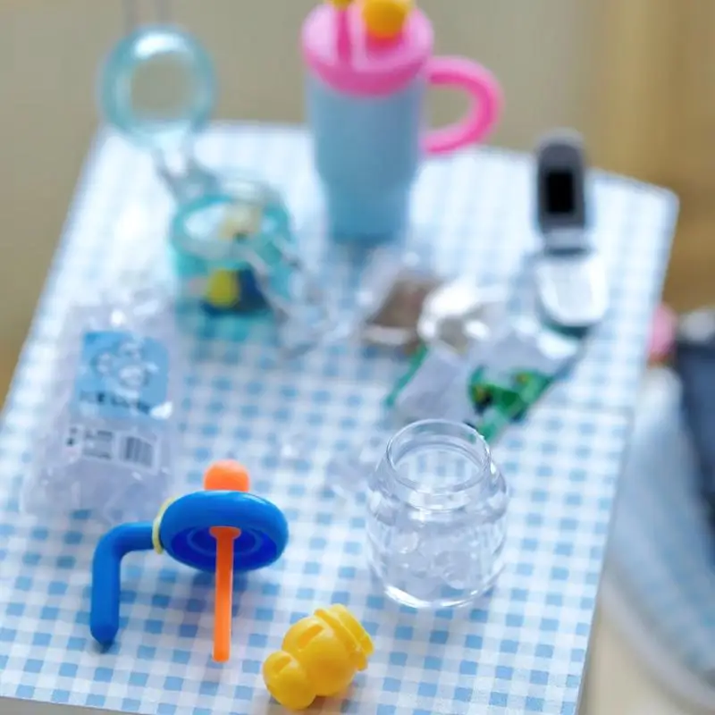 

1Pcs 1/6 Dollhouse Simulation Cute Gourd Cup Model New Miniature Water Cup Doll Accessories Toy For Girl