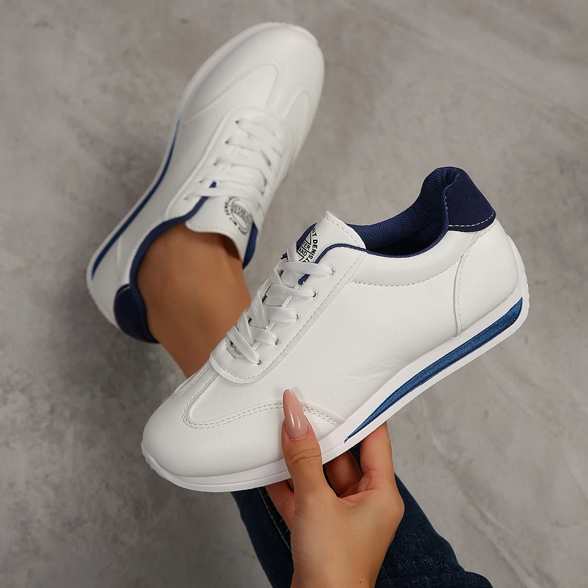 Roman Trendy Spring/Autumn Running Shoes Student Campus Flat Vulcanized Shoes Fashion Sneakers Casual Comfortable Round Head