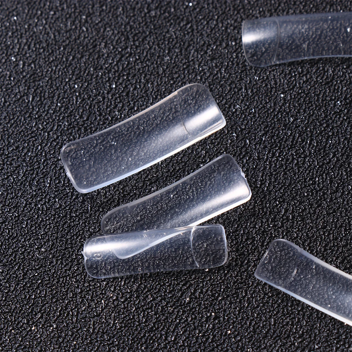 

500Pcs Extendable Nail Pieces High Quality Resin Fake Nails for DIY Manicure Home Store Use Transparent Half Cover Style Tips