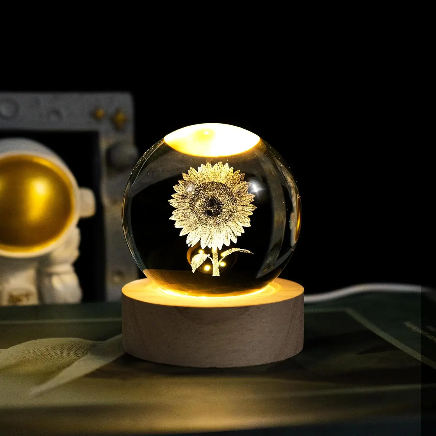 

6cm 3D Sunflower Crystal Ball Sunflower Decor Glass Sphere Crystal Flower Figurines Collectibles Gifts for Mom Women Girls