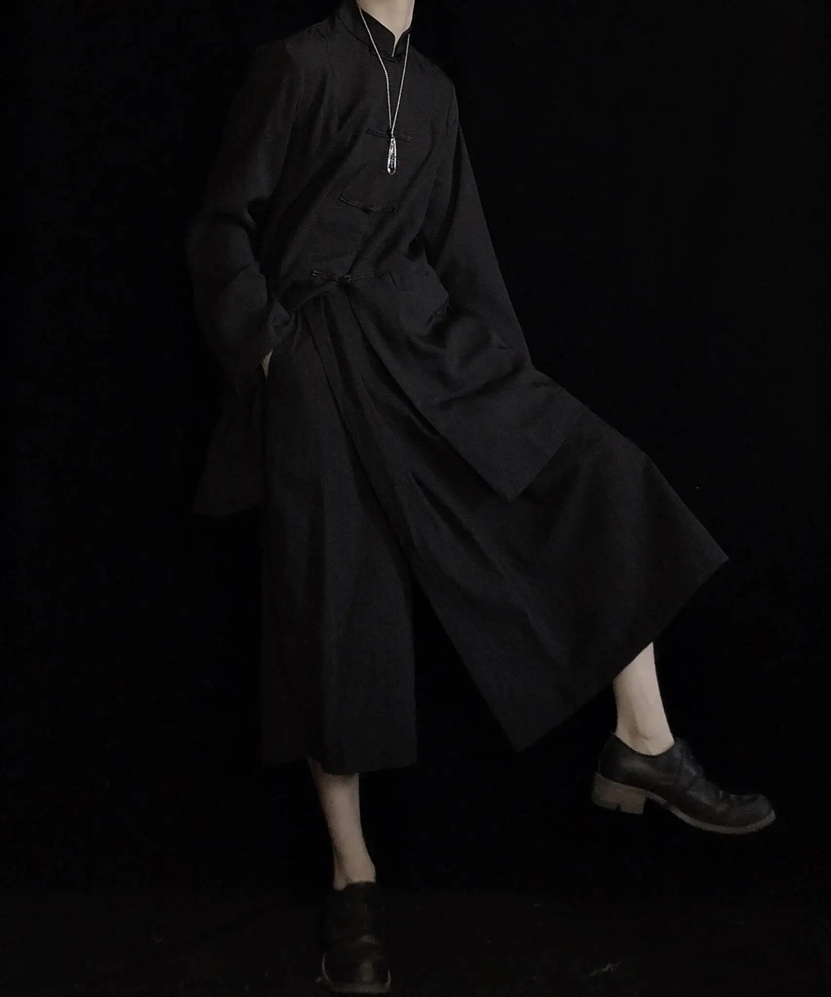 UMI MAO Designer Shirt Autumn Chinese Buckle Blazers Fake Two-piece Three-quarter Lining Niche Dark Long Sleeve Top