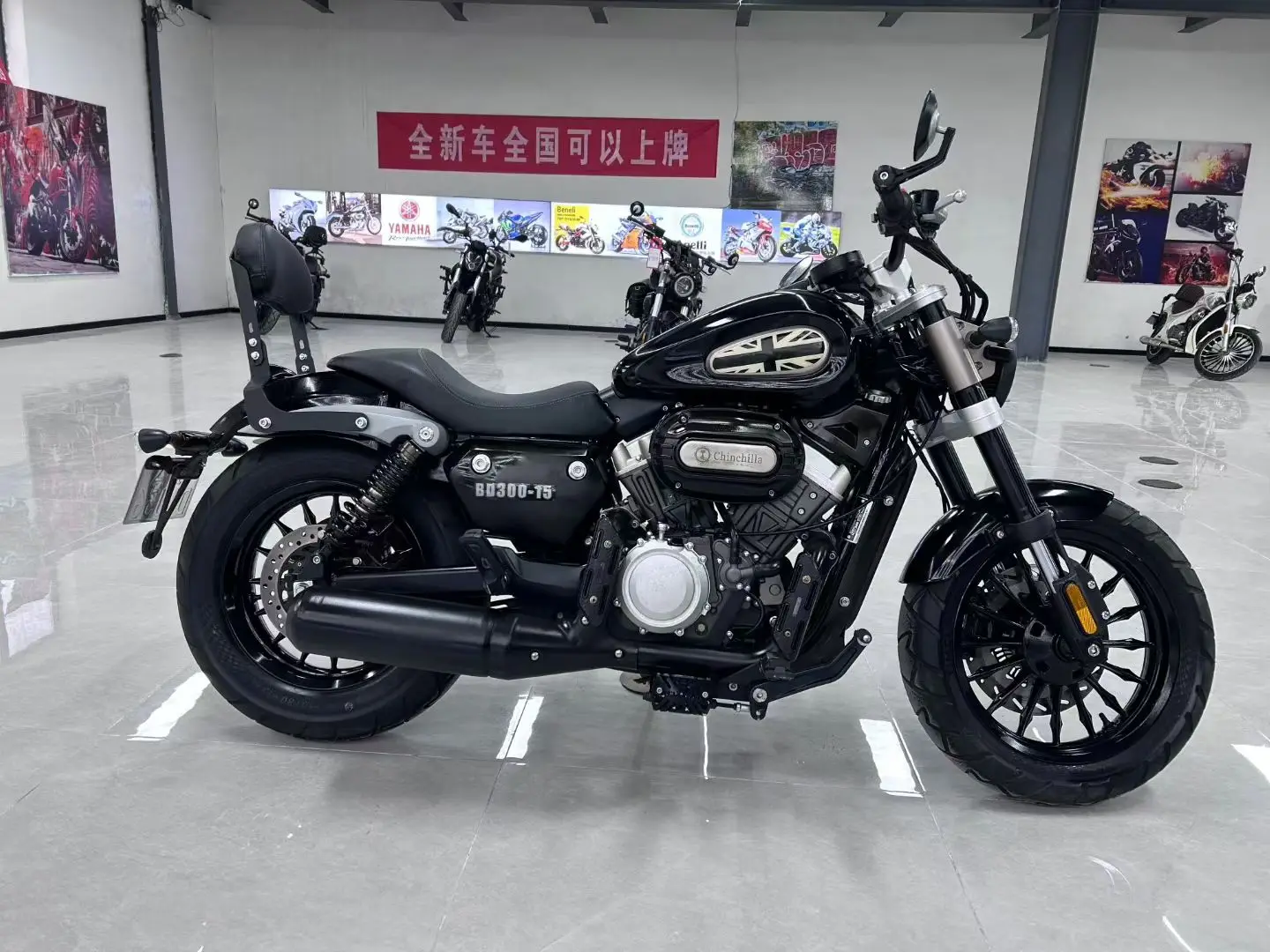 ZUIMI Used Benda Jinjila Moto 300cc V-twin Cylinder Power Beast Original Condition High Performance Cruiser Motorcycle Made In C