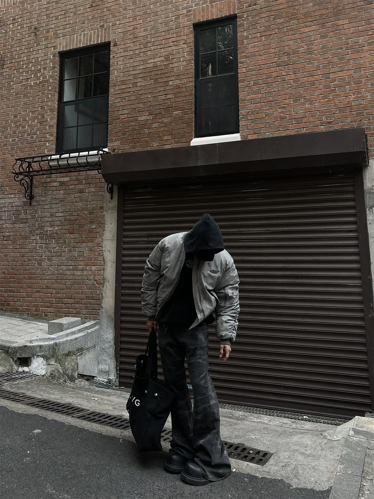 Winter Vintage Distressed Style Wrinkle Design Baseball Jacket Cotton American Hip Hop Coat Warm Parka
