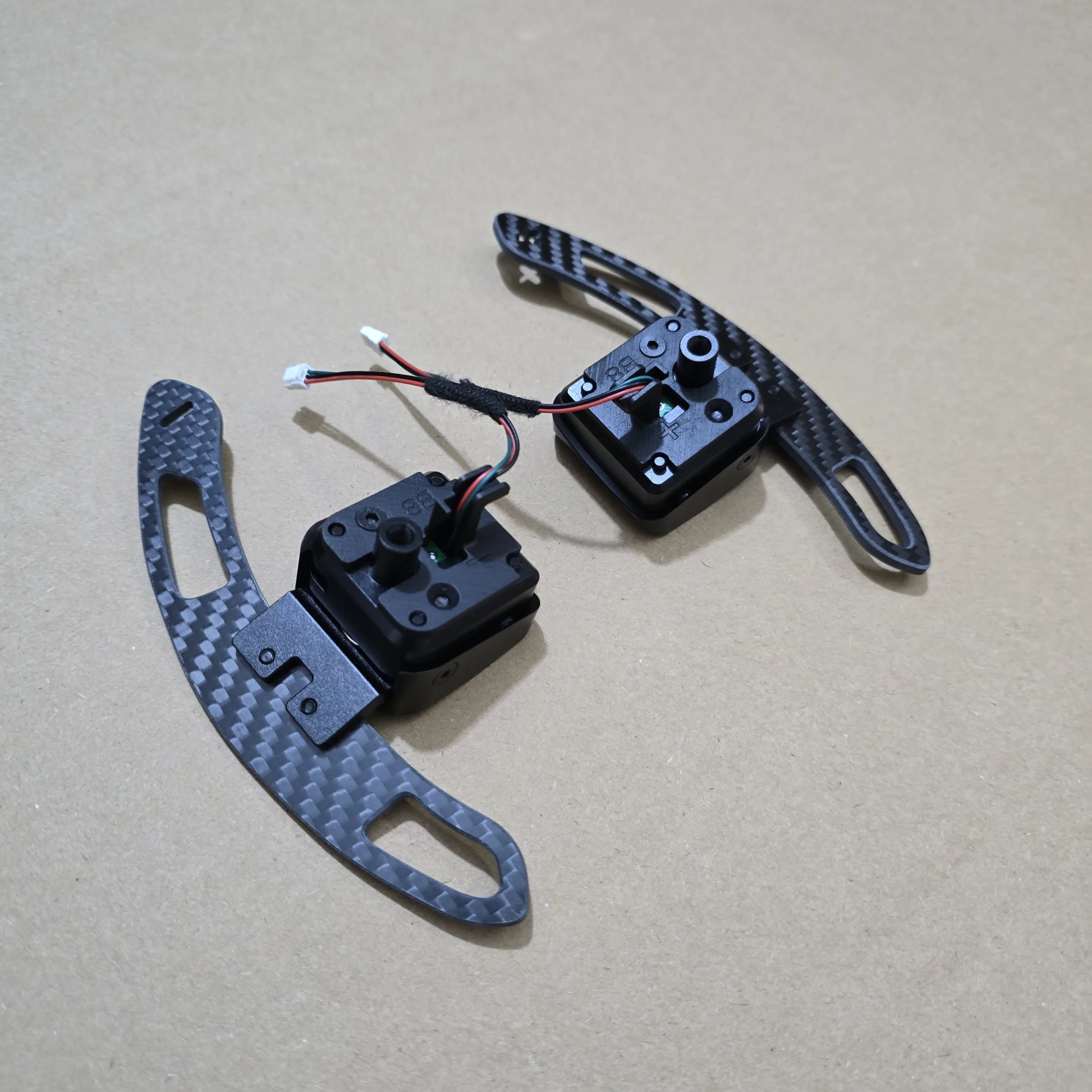 

High Performance Carbon Fiber Magnetic Paddle Shifters Set For SEAT Leon FR Cupra 5F MK3 2013-2020 Ibiza FR 6F MK5 2018-2021