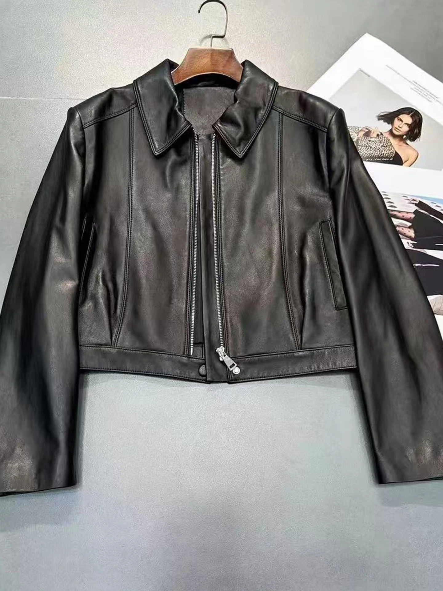 Brązowa Luźna Kurtka Damska ze Skóry PU na Jesień Nowa Uniwersalna Krótka Bluzka Pasująca do Wszystkiego EFFIE QONNA American...