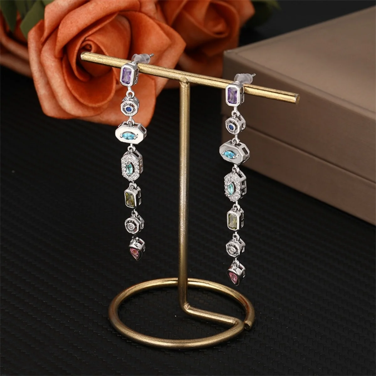 Buntes Zirkon-Schmuckset mit geometrischen Verbindungsstücken, Quastenanhänger, Halskette, Ohrringen und Armband für Damen und Herren, luxuriöses Edelstahl-Schmuckset – Detail 30