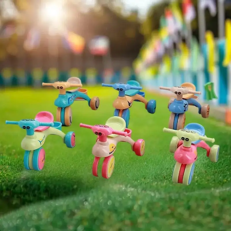 لعبة دراجة ثلاثية العجلات مصغرة من قطعة واحدة - ملحقات بيت الدمية ونموذج الديكور