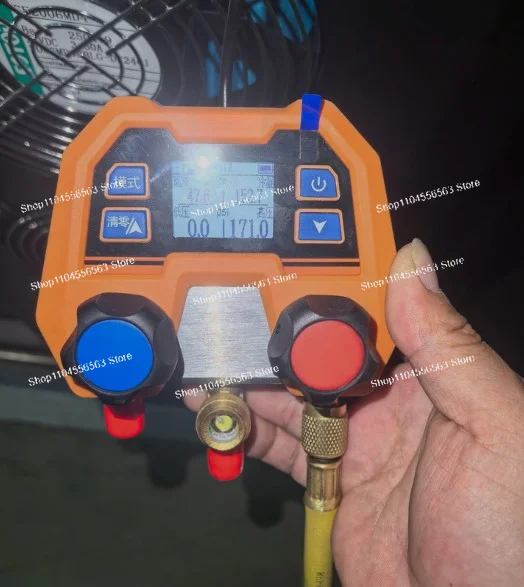 DMG-2SE (non-BT version) refrigerant gauge for automotive air conditioning repair and refrigerant filling
