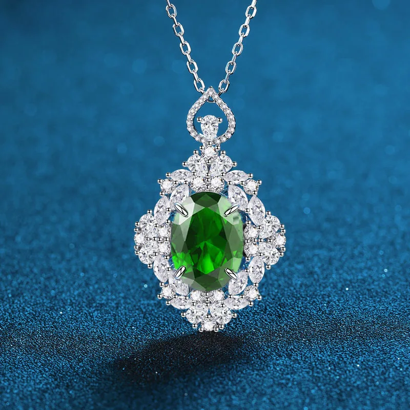 

Luxury Solid Platinum PT950 Women Fashion Green Blue Red Moissanite Diamond Pendant Necklace